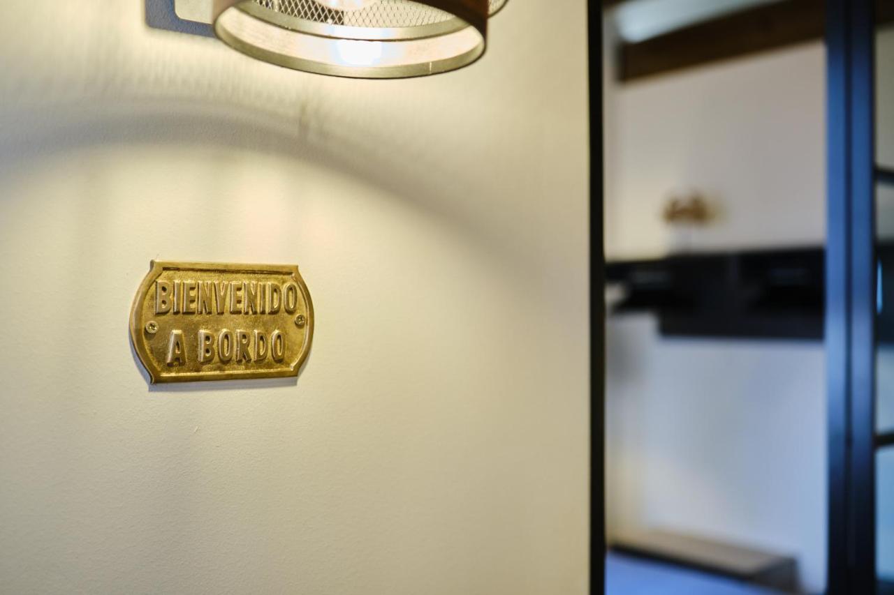 Appartement El Amarre - Navega En El Camarote De Un Navio Con Historia - Grupo Querbes à Gijón Extérieur photo