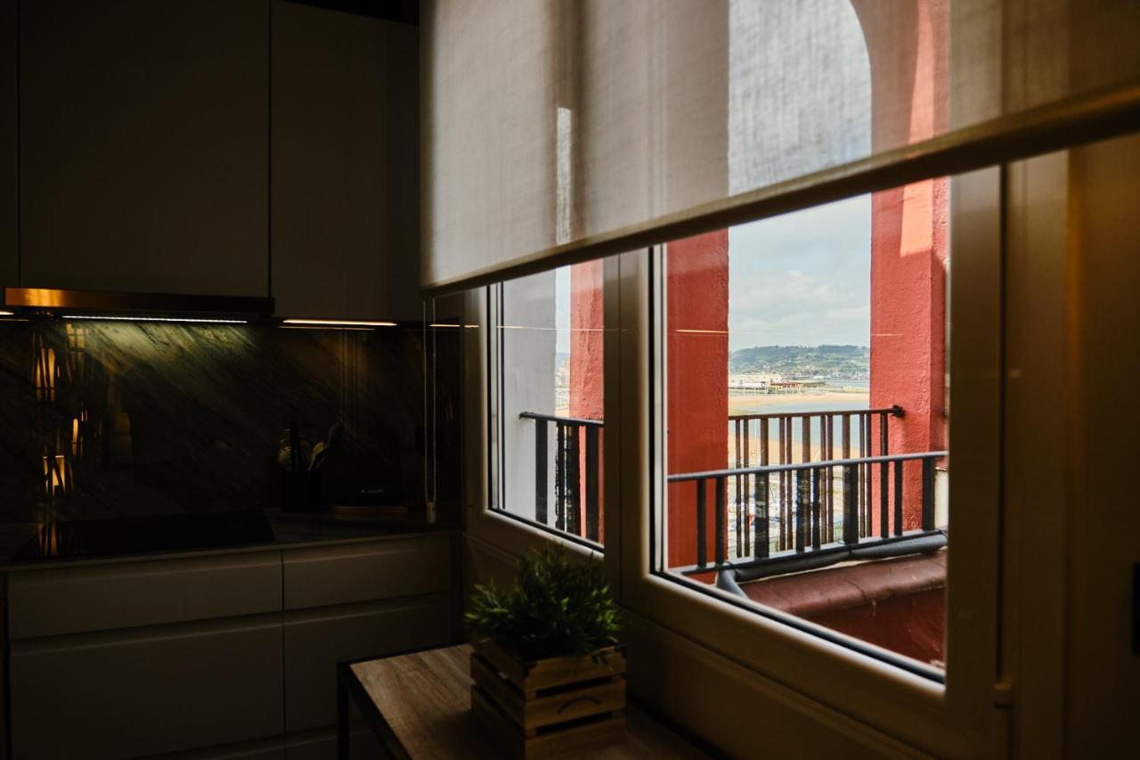 Appartement El Amarre - Navega En El Camarote De Un Navio Con Historia - Grupo Querbes à Gijón Extérieur photo